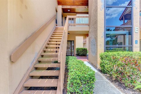 Commercial property in Sarasota, Florida 58.99 sq.m. № 2229767 - photo 4