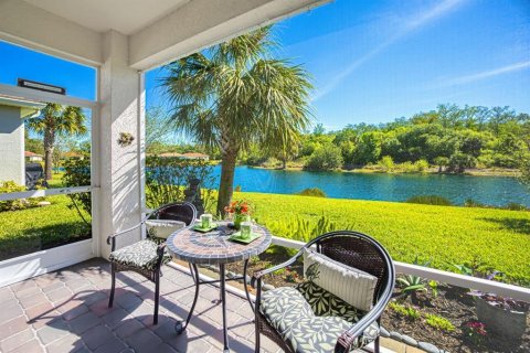 House in Alva, Florida 2 bedrooms, 143.44 sq.m. № 1618698 - photo 3
