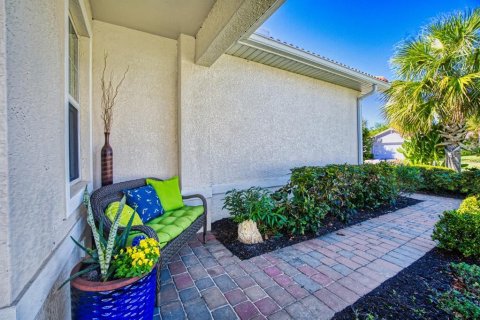 House in Alva, Florida 2 bedrooms, 143.44 sq.m. № 1618698 - photo 8