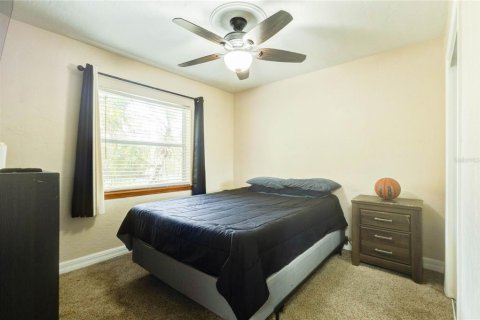 House in Merrit Island, Florida 4 bedrooms, 140.47 sq.m. № 1644057 - photo 5