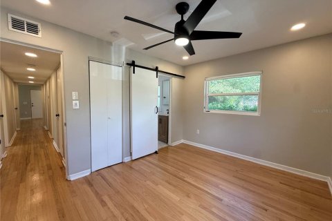 Villa ou maison à louer à Orlando, Floride: 3 chambres, 124.02 m2 № 2432688 - photo 11