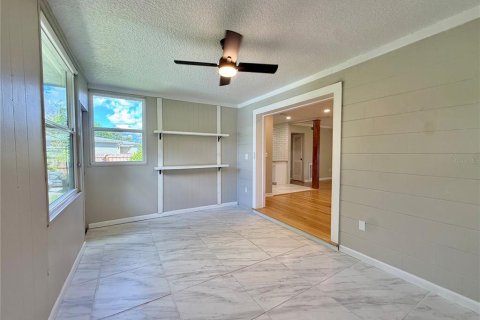Villa ou maison à louer à Orlando, Floride: 3 chambres, 124.02 m2 № 2432688 - photo 10