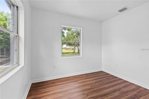 Villa ou maison à vendre à Sarasota, Floride: 3 chambres, 70.61 m2 № 2106145 - photo 3