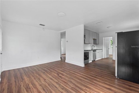Villa ou maison à vendre à Sarasota, Floride: 3 chambres, 70.61 m2 № 2106145 - photo 8