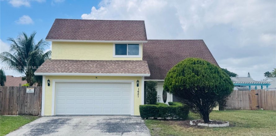Villa ou maison à Homestead, Floride 6 chambres, 200.02 m2 № 2407267