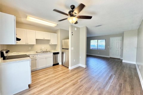 Apartamento en alquiler en Winter Haven, Florida, 2 dormitorios, 67.82 m2 № 1909397 - foto 8