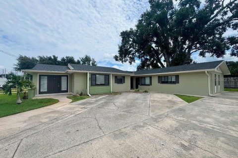 Apartamento en alquiler en Winter Haven, Florida, 2 dormitorios, 67.82 m2 № 1909397 - foto 1
