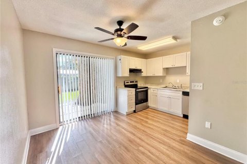 Apartamento en alquiler en Winter Haven, Florida, 2 dormitorios, 67.82 m2 № 1909397 - foto 4