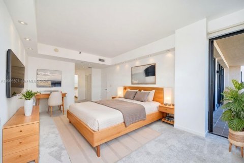 Condominio en venta en Key Biscayne, Florida, 2 dormitorios, 142.33 m2 № 2027099 - foto 17