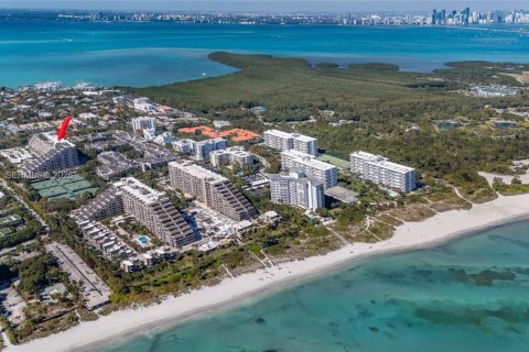 Condominio en venta en Key Biscayne, Florida, 2 dormitorios, 142.33 m2 № 2027099 - foto 7