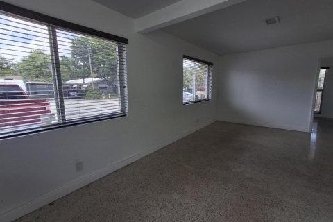 Apartment in Wilton Manors, Florida 3 bedrooms, 111.48 sq.m. № 2250846 - photo 9