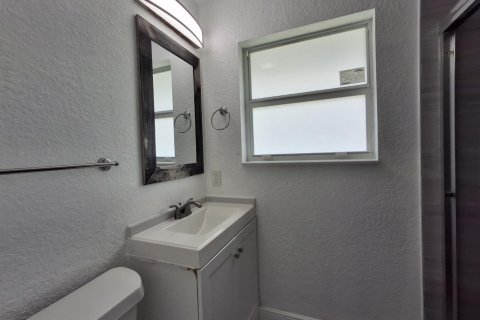 Apartment in Wilton Manors, Florida 3 bedrooms, 111.48 sq.m. № 2250846 - photo 12