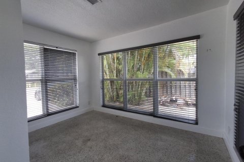Apartment in Wilton Manors, Florida 3 bedrooms, 111.48 sq.m. № 2250846 - photo 19