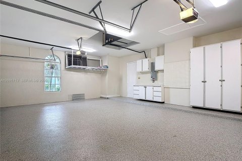 Casa en venta en Cape Coral, Florida, 3 dormitorios, 236.99 m2 № 2065859 - foto 29