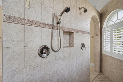 Casa en venta en Cape Coral, Florida, 3 dormitorios, 236.99 m2 № 2065859 - foto 22