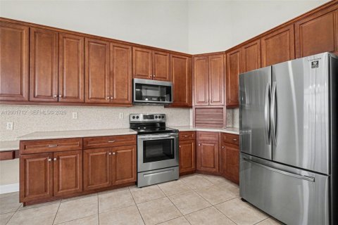 Casa en venta en Cape Coral, Florida, 3 dormitorios, 236.99 m2 № 2065859 - foto 14