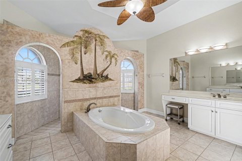 Casa en venta en Cape Coral, Florida, 3 dormitorios, 236.99 m2 № 2065859 - foto 21