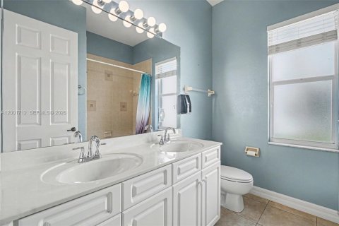 Casa en venta en Cape Coral, Florida, 3 dormitorios, 236.99 m2 № 2065859 - foto 25