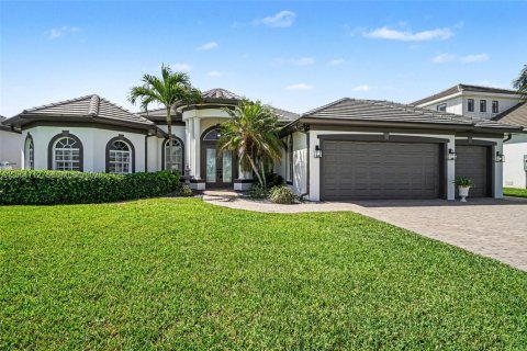 Casa en venta en Cape Coral, Florida, 3 dormitorios, 236.99 m2 № 2065859 - foto 3