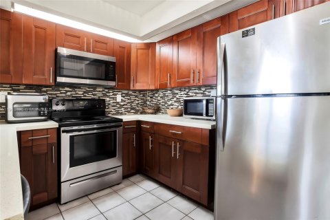 Купить кондоминиум в Катлер-Бей, Флорида 2 спальни, 104.33м2, № 1966065 - фото 7