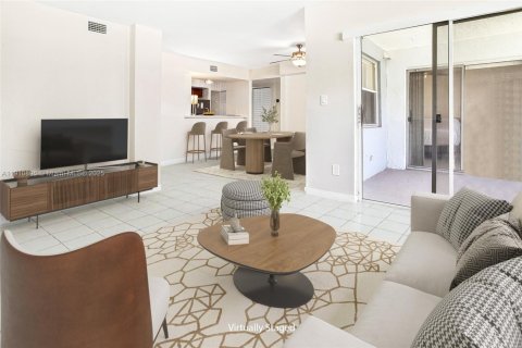 Купить кондоминиум в Катлер-Бей, Флорида 2 спальни, 104.33м2, № 1966065 - фото 2