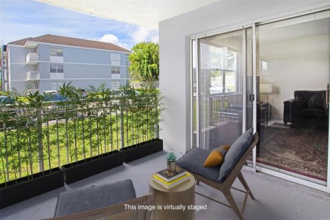 Купить кондоминиум в Катлер-Бей, Флорида 2 спальни, 104.33м2, № 1966065 - фото 12