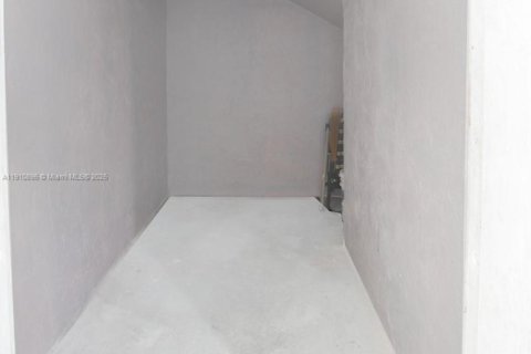 Купить кондоминиум в Катлер-Бей, Флорида 2 спальни, 104.33м2, № 1966065 - фото 11