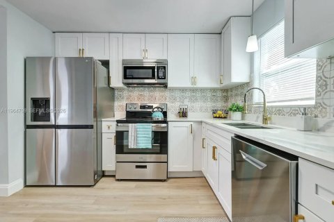 House in St. Lucie, Florida 3 bedrooms, 96.15 sq.m. № 2026990 - photo 8