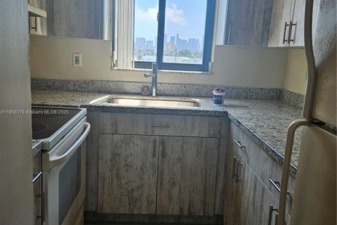 Appartement à louer à Miami, Floride: 1 chambre, 63.17 m2 № 1887323 - photo 5
