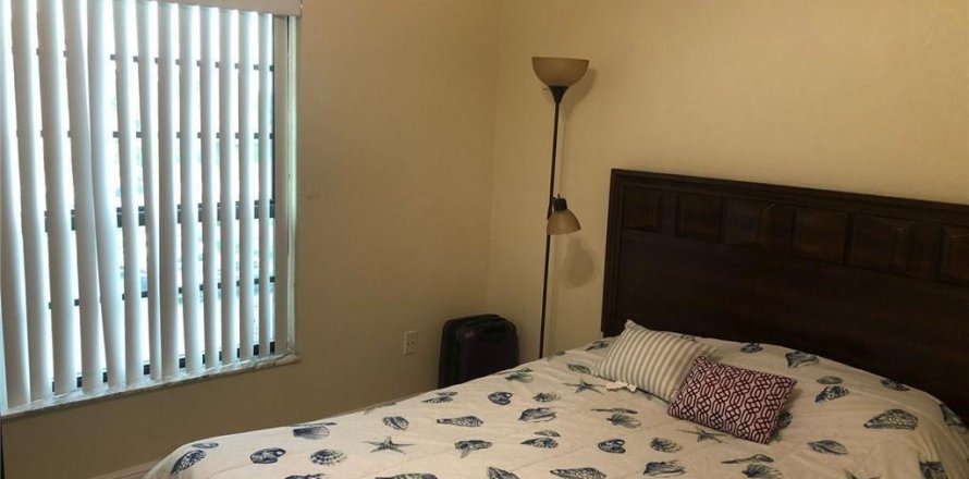 Condo in Miami, Florida, 3 bedrooms № 2083389