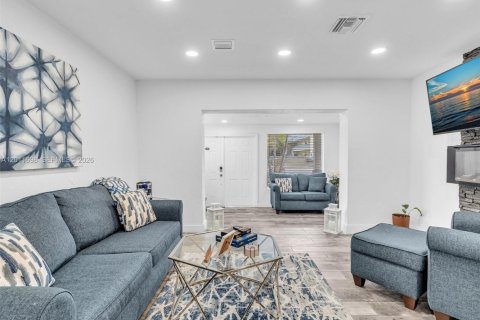 Villa ou maison à vendre à Hallandale Beach, Floride: 4 chambres, 156.17 m2 № 2075322 - photo 30