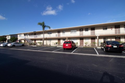 Condominio en venta en Margate, Florida, 1 dormitorio, 62.24 m2 № 2250114 - foto 4