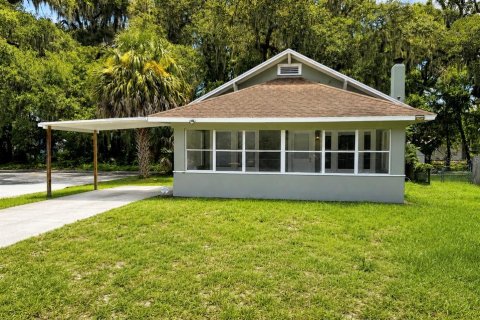 House in Leesburg, Florida 3 bedrooms, 126.35 sq.m. № 2280384