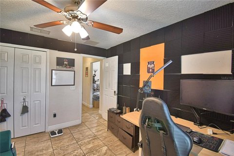 House in Poinciana, Florida 3 bedrooms, 120.77 sq.m. № 2393765 - photo 24