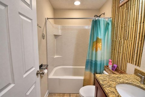 House in Poinciana, Florida 3 bedrooms, 120.77 sq.m. № 2393765 - photo 29