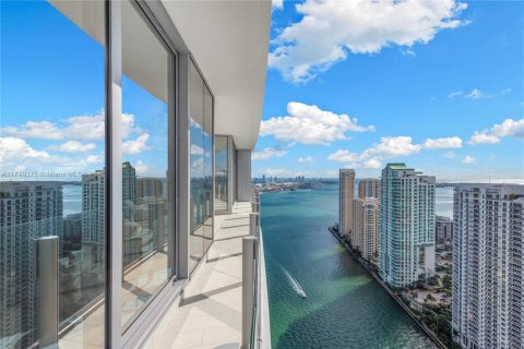 Condo in Miami, Florida, 3 bedrooms № 1983439 - photo 9