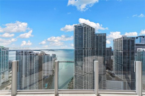 Condo in Miami, Florida, 3 bedrooms № 1983439 - photo 23