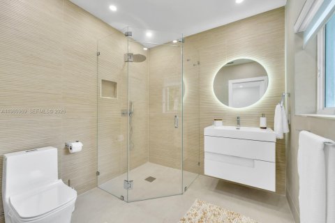 Villa ou maison à louer à Miami Beach, Floride: 4 chambres, 312.34 m2 № 2043475 - photo 30