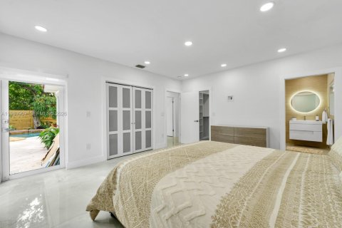 Villa ou maison à louer à Miami Beach, Floride: 4 chambres, 312.34 m2 № 2043475 - photo 29