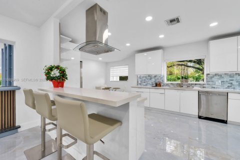 Villa ou maison à louer à Miami Beach, Floride: 4 chambres, 312.34 m2 № 2043475 - photo 22