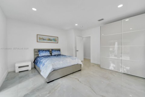 Villa ou maison à louer à Miami Beach, Floride: 4 chambres, 312.34 m2 № 2043475 - photo 24