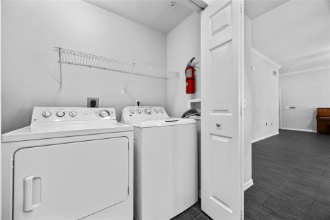 Condominio en venta en Gainesville, Florida, 2 dormitorios, 101.08 m2 № 1626158 - foto 12