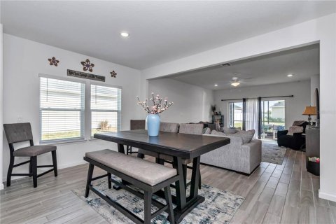 House in Ocala, Florida 3 bedrooms, 198.9 sq.m. № 2200001 - photo 11