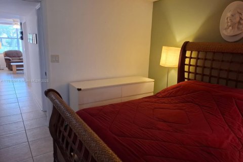 Condo in Sunrise, Florida, 1 bedroom  № 1863164 - photo 14