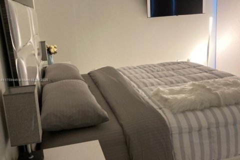 Condominio en venta en Sunny Isles Beach, Florida, 2 dormitorios, 112.78 m2 № 1977734 - foto 21