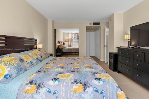 Condominio en venta en Sunny Isles Beach, Florida, 2 dormitorios, 100.98 m2 № 1982482 - foto 21