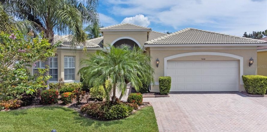 House in Wimauma, Florida 2 bedrooms, 259.66 sq.m. № 1917264
