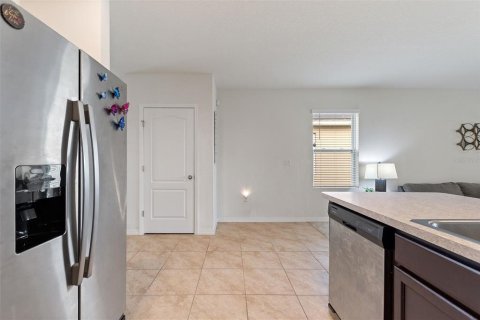 House in Davenport, Florida 3 bedrooms, 142.05 sq.m. № 1839901 - photo 10