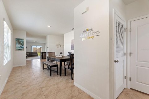 House in Davenport, Florida 3 bedrooms, 142.05 sq.m. № 1839901 - photo 7