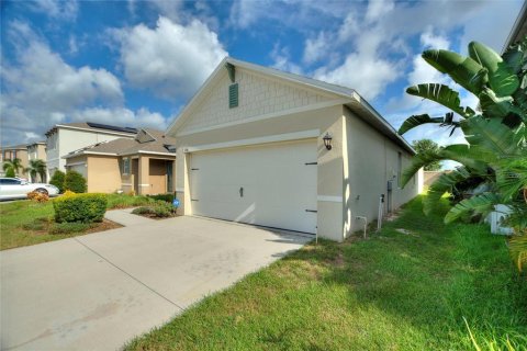 House in Davenport, Florida 3 bedrooms, 142.05 sq.m. № 1839901 - photo 2